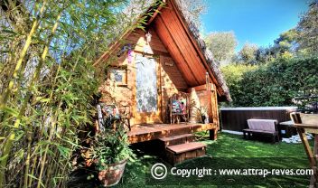 Unusual night in an exotic cabin with private spa in France 